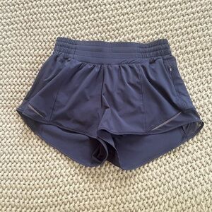 Lululemon Hottie Hot High rise lined short 2.5”